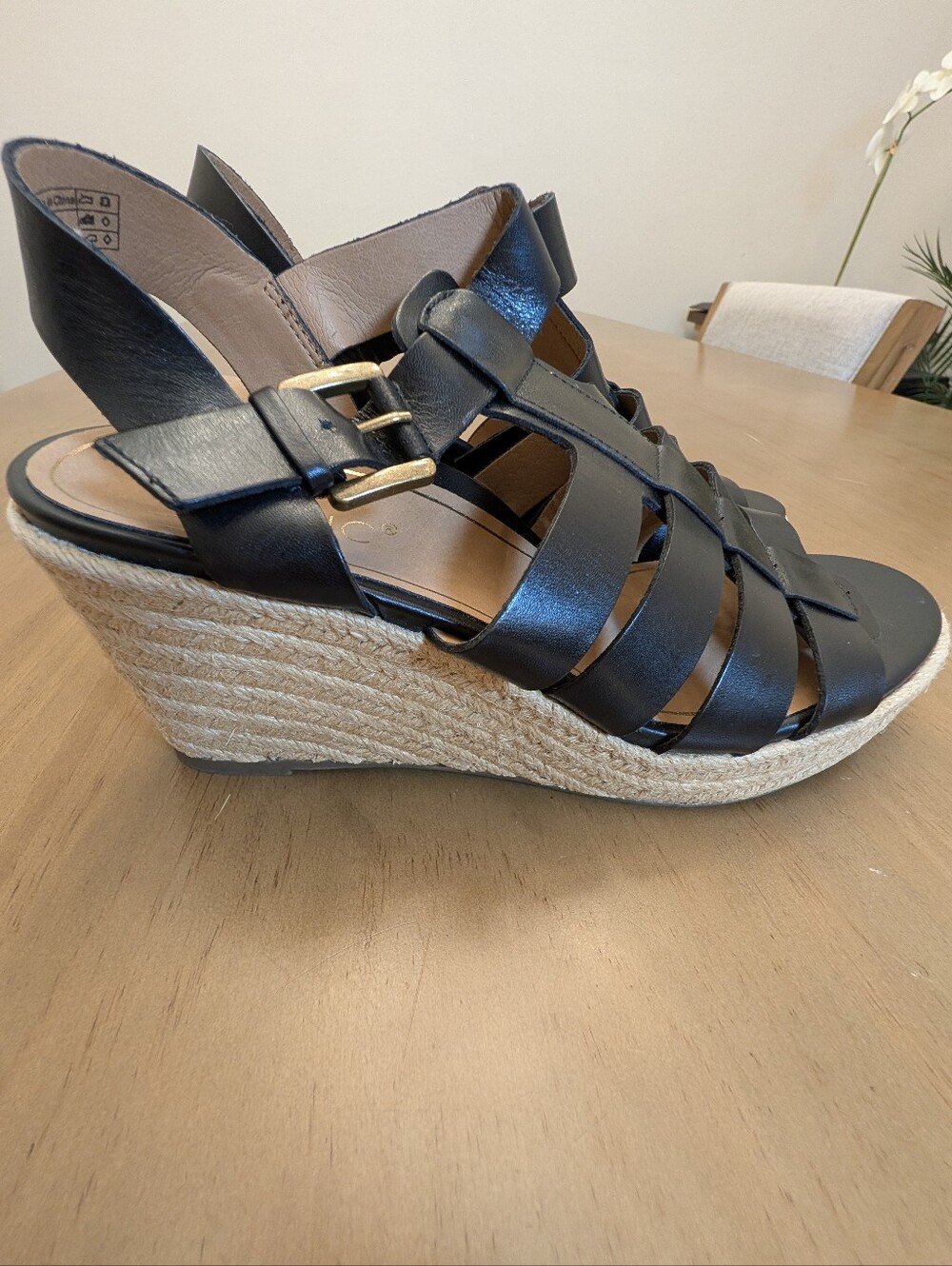 NWOT Vionic Jaylah Wedge Black Leather Sandals Women's Size 8